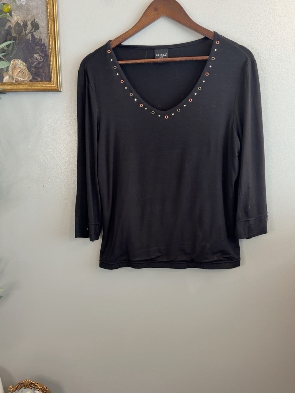 Tribal Black Grommet Studded Scoop Neck 3/4 Sleeve Stretch Top L - Picture 4 of 9